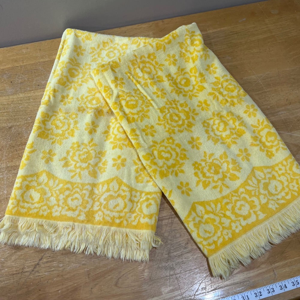 Vtg 70s Sears Yellow Floral Fringe Bath Towel Retro MCM Damask Cotton 40x25
